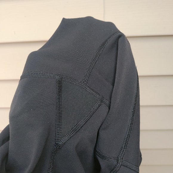 Lululemon Black Capri Leggings Fitness Workout Gym Yoga Classic - Picture 9 of 9